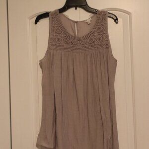 SPENSE sleeveless asymmetric hem blouse size L